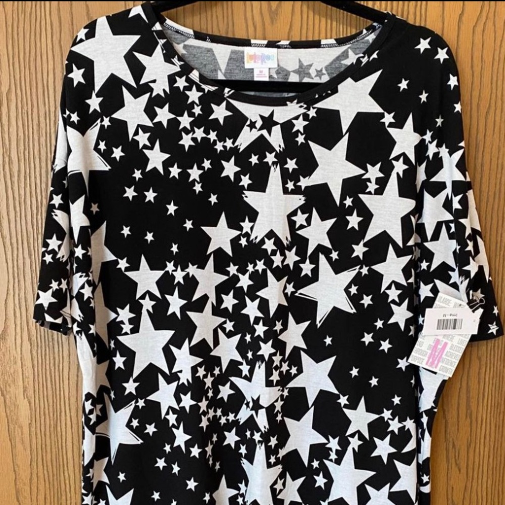 COPY - Medium LulaRoe Irma - never worn, tags attached